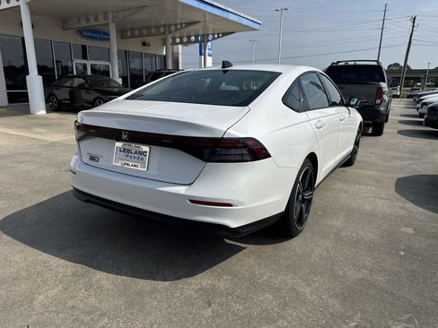 New 2026 Honda Accord SE image 4
