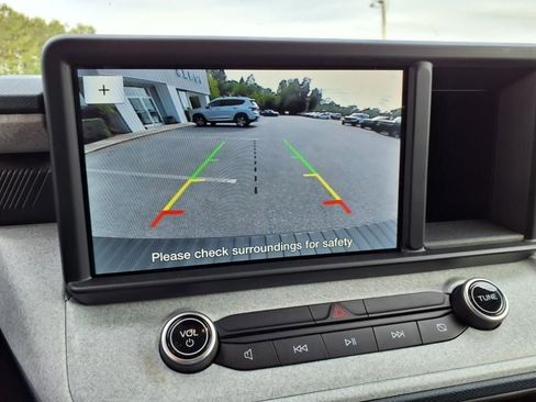 Used 2023 Ford Maverick XLT w/ Equipment Group 300A Standard image 21
