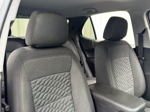 Used 2019 Chevrolet Equinox LT FWD image 32