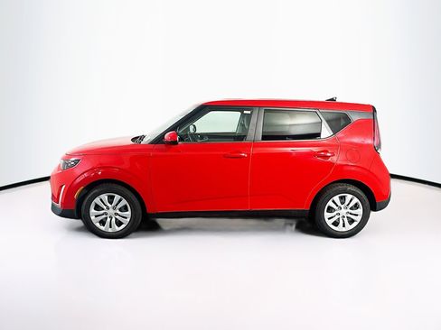 Used 2023 Kia Soul LX FWD image 4