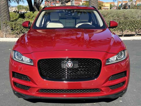 Used 2019 Jaguar F-PACE Prestige image 19