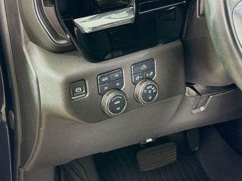 Used 2024 Chevrolet Silverado 1500 LT Trail Boss w/ LPO, Dark Essentials Package AWD/4WD image 14