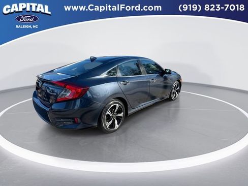 Used 2016 Honda Civic Touring image 8
