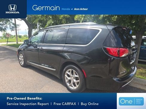 Used 2019 Chrysler Pacifica Limited FWD image 5