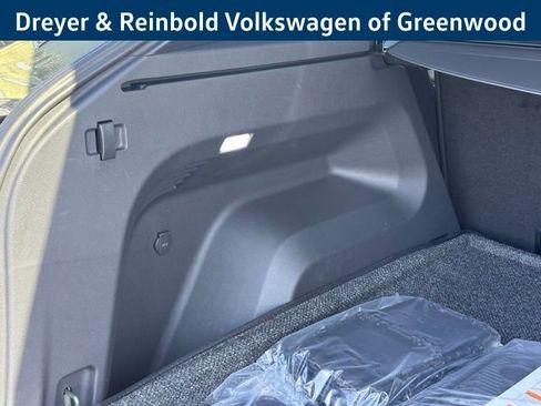 New 2026 Volkswagen Atlas Cross Sport SEL R-Line AWD/4WD image 32