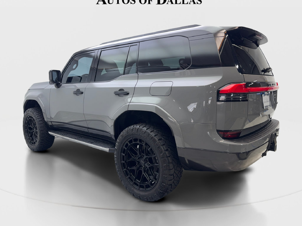 Used 2025 Lexus GX 550 w/ Cold Area Package AWD/4WD image 10