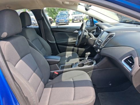 Used 2016 Chevrolet Cruze LT w/ Convenience Package FWD image 20