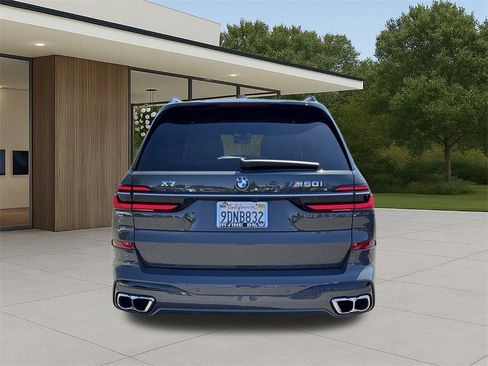 Certified 2023 BMW X7 M60i w/ Executive Package image 9