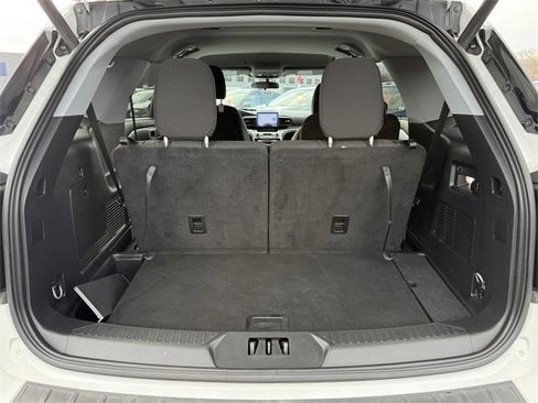 Certified 2023 Ford Explorer XLT image 27