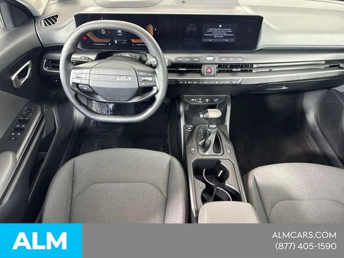 Used 2025 Kia K4 LXS image 26
