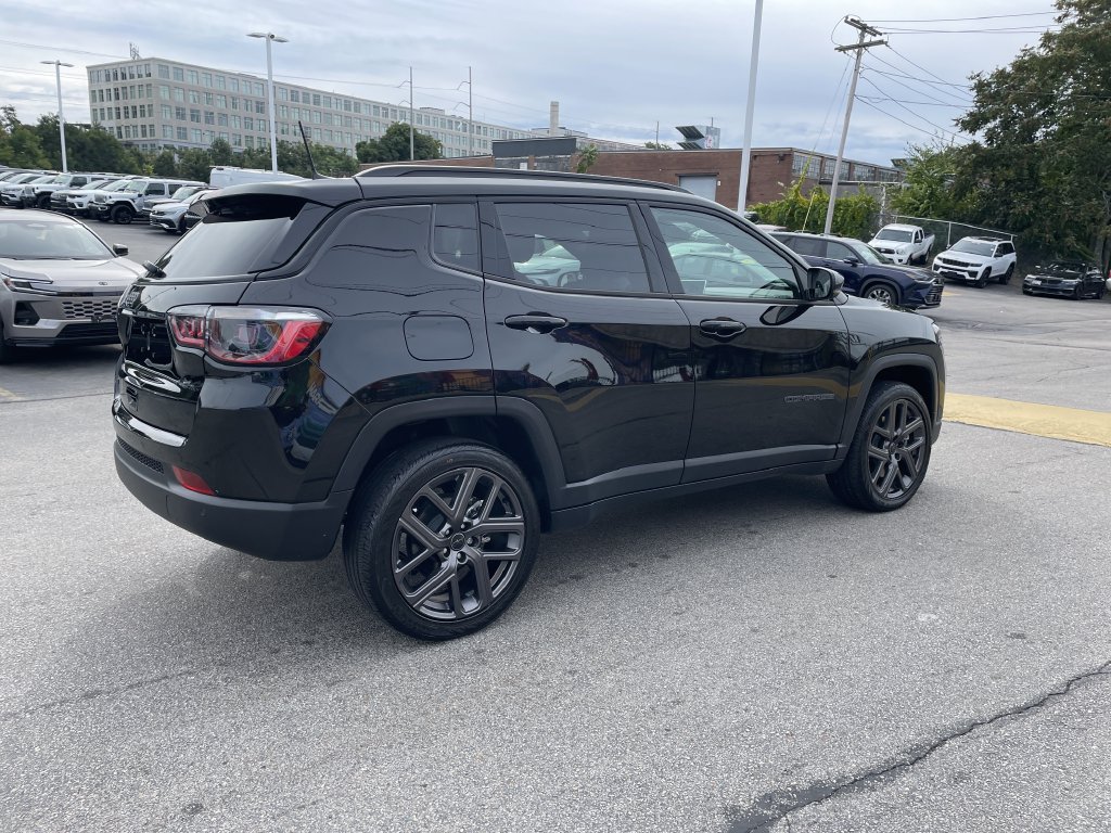 Used 2026 Jeep Compass Limited AWD/4WD image 8