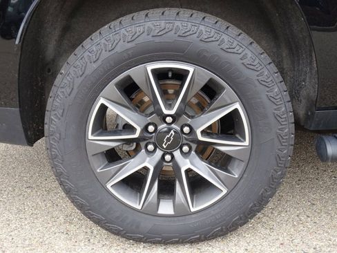 Used 2023 Chevrolet Suburban Z71 w/ Max Trailering Package image 30