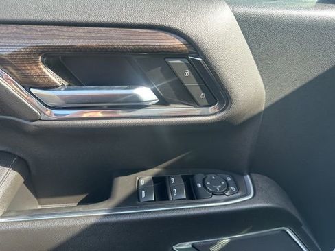 Used 2023 Chevrolet Silverado 1500 LT image 20