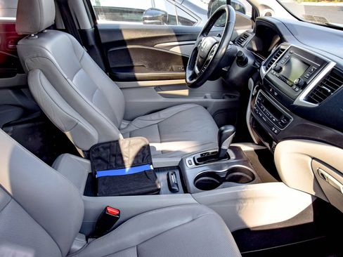 Used 2019 Honda Ridgeline RTL image 8
