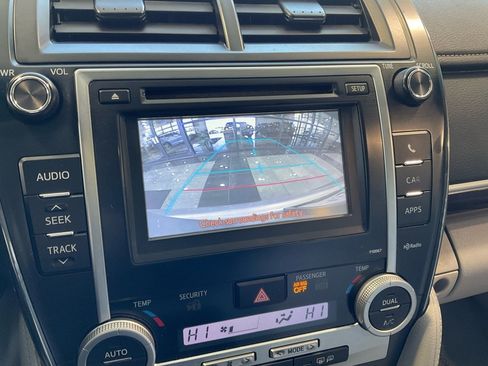 Used 2012 Toyota Camry XLE image 17