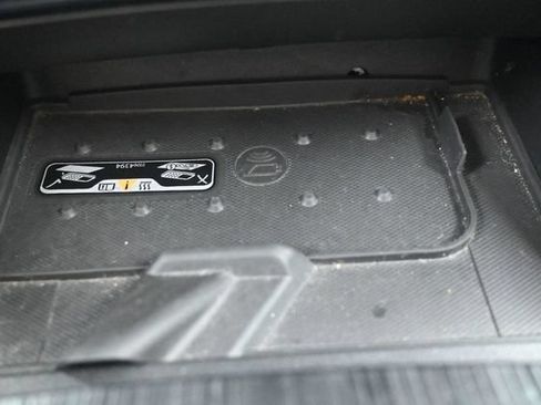 Used 2018 Chevrolet Impala Premier FWD image 29