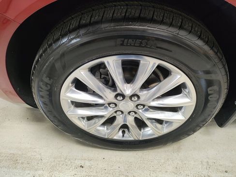 Used 2021 Buick Enclave Premium w/ Sun and Sites Package image 20