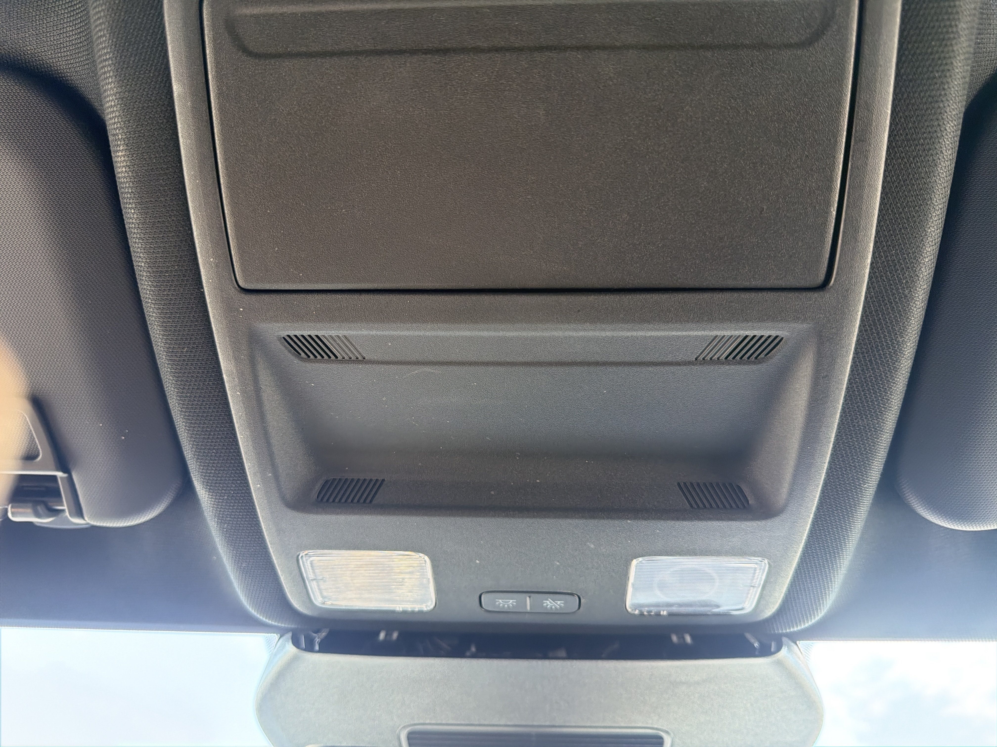 Certified 2025 Ford Escape ST-Line Select AWD/4WD image 30