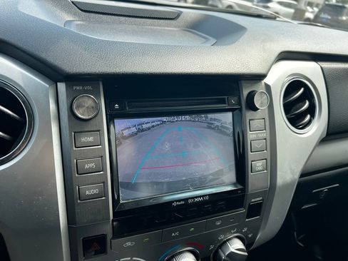 Used 2015 Toyota Tundra SR5 w/ SR5 Upgrade Package image 89