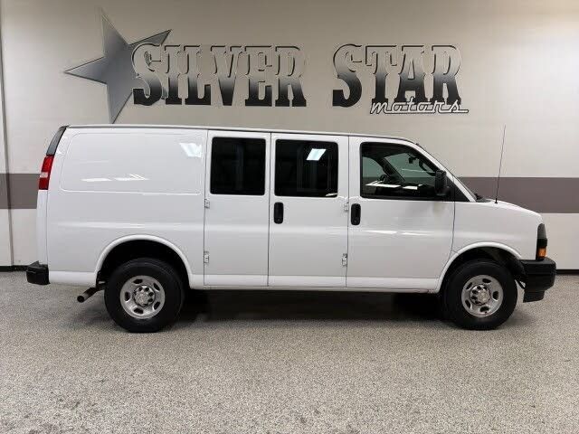 Used 2022 Chevrolet Express 2500 w/ Driver Convenience Package RWD image 30