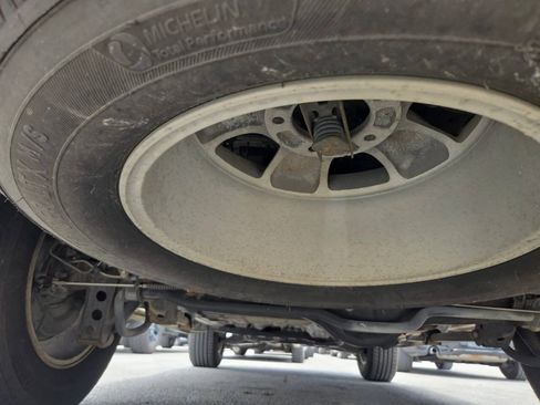 Used 2004 Toyota Land Cruiser AWD/4WD image 6