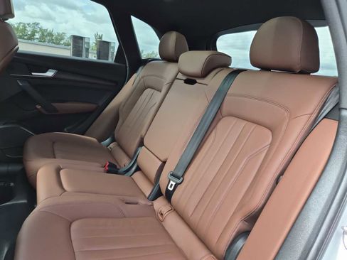 Certified 2023 Audi Q5 2.0T Premium w/ Convenience Package image 19