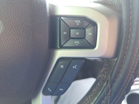 Used 2017 Ford F250 King Ranch w/ King Ranch Ultimate Package AWD/4WD image 16
