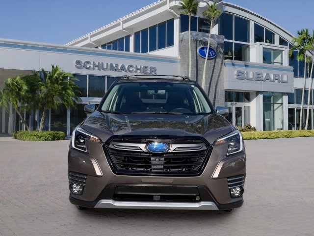 Used 2024 Subaru Forester Touring AWD/4WD image 2
