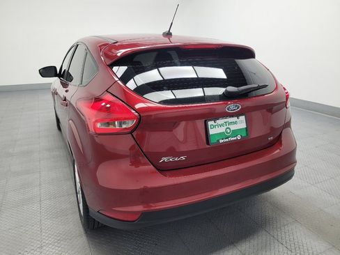 Used 2017 Ford Focus SE FWD image 6