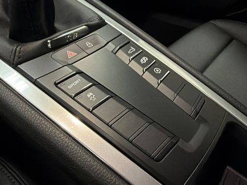 Used 2024 Porsche 718 Cayman S RWD image 32