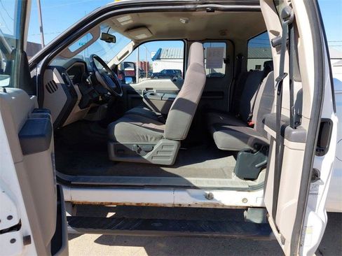 Used 2010 Ford F250 XLT image 21