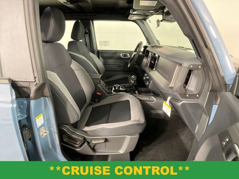 New 2025 Ford Bronco 4-Door image 5