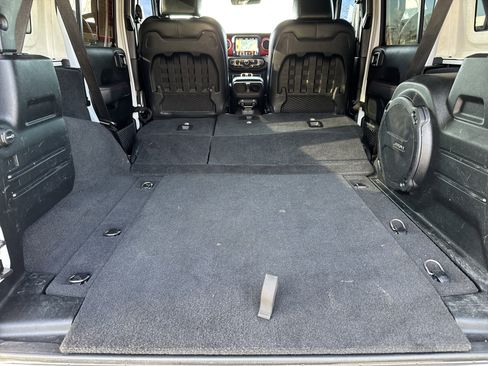 Used 2020 Jeep Wrangler Unlimited Rubicon image 33