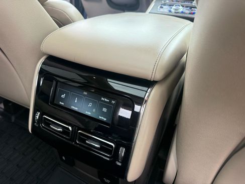 Used 2020 Lincoln Aviator Reserve w/ Equipment Group 202A AWD/4WD image 18