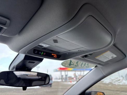 Used 2024 Chevrolet Equinox LS w/ LS Convenience Package image 27