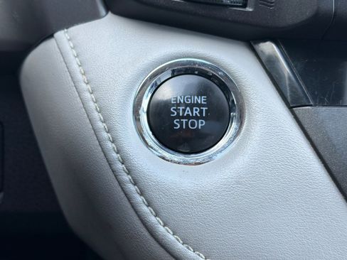 Used 2018 Toyota RAV4 Adventure image 23