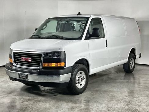 Certified 2024 GMC Savana 2500 w/ Driver Convenience Package RWD image 4