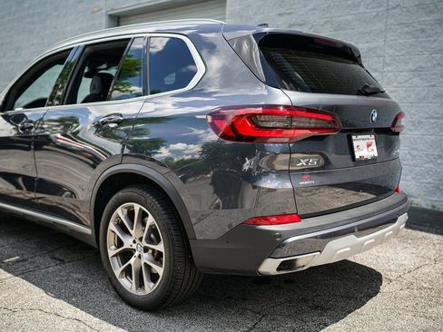 Used 2022 BMW X5 xDrive40i w/ Premium Package image 12