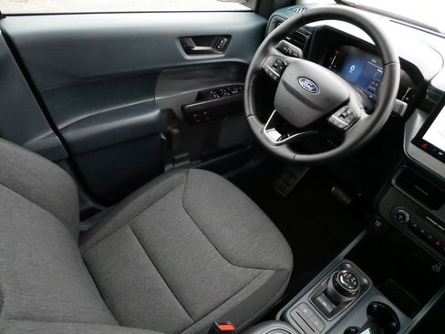 Used 2025 Ford Maverick XLT w/ XLT Luxury Package AWD/4WD image 8