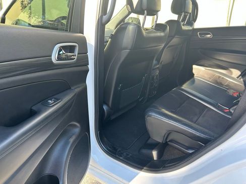 Certified 2021 Jeep Grand Cherokee Laredo X image 38