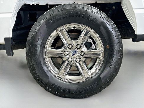 Used 2025 Ford F150 XLT w/ Equipment Group 301A Standard AWD/4WD image 29