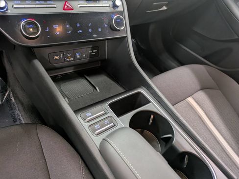Certified 2024 Hyundai Sonata SEL FWD image 13