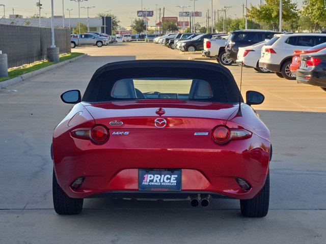 Used 2016 MAZDA MX-5 Miata Grand Touring RWD image 7
