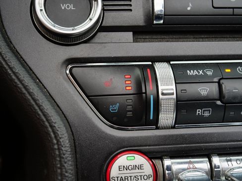 Used 2016 Ford Mustang GT Premium RWD image 30