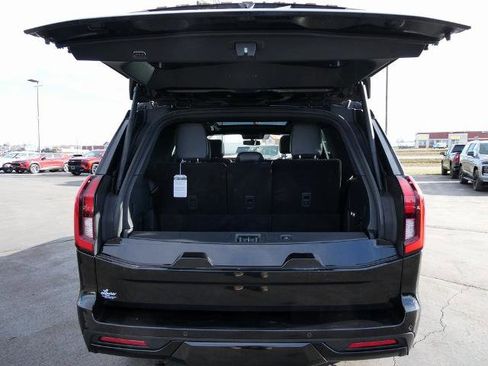 Certified 2025 Ford Expedition Tremor image 17