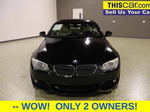 Used 2011 BMW 335i Convertible image 2