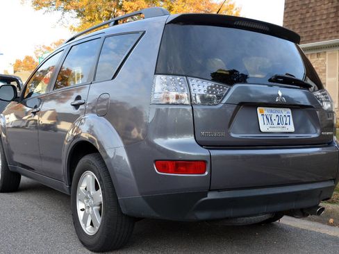 Used 2008 Mitsubishi Outlander ES image 6