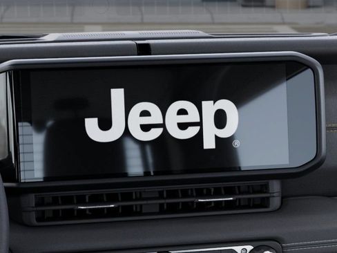 New 2026 Jeep Wrangler Unlimited Sahara AWD/4WD image 27