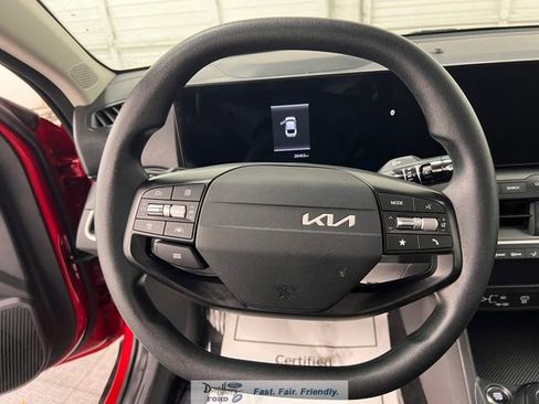 Used 2025 Kia K4 FWD image 37