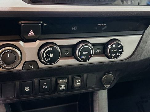 Used 2018 Toyota Tacoma SR5 image 21